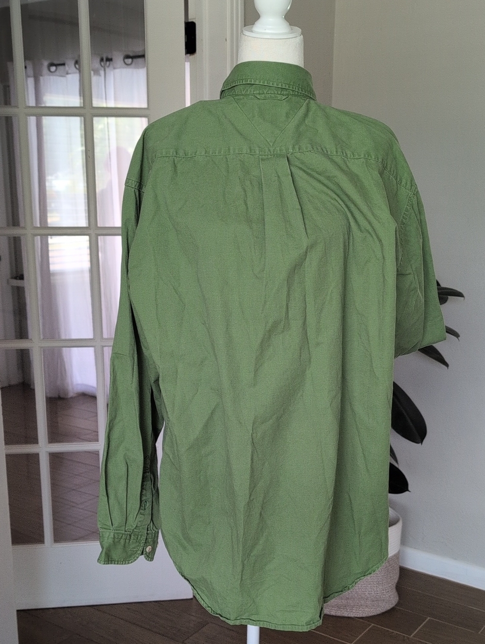 Vintage Tommy Hilfiger Green Button-Down Green Mens Shirt Large - Picture 4 of 7